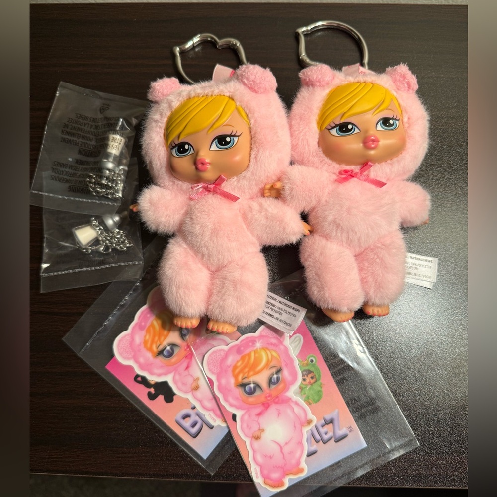 BRATZIEZ Cloe keychain